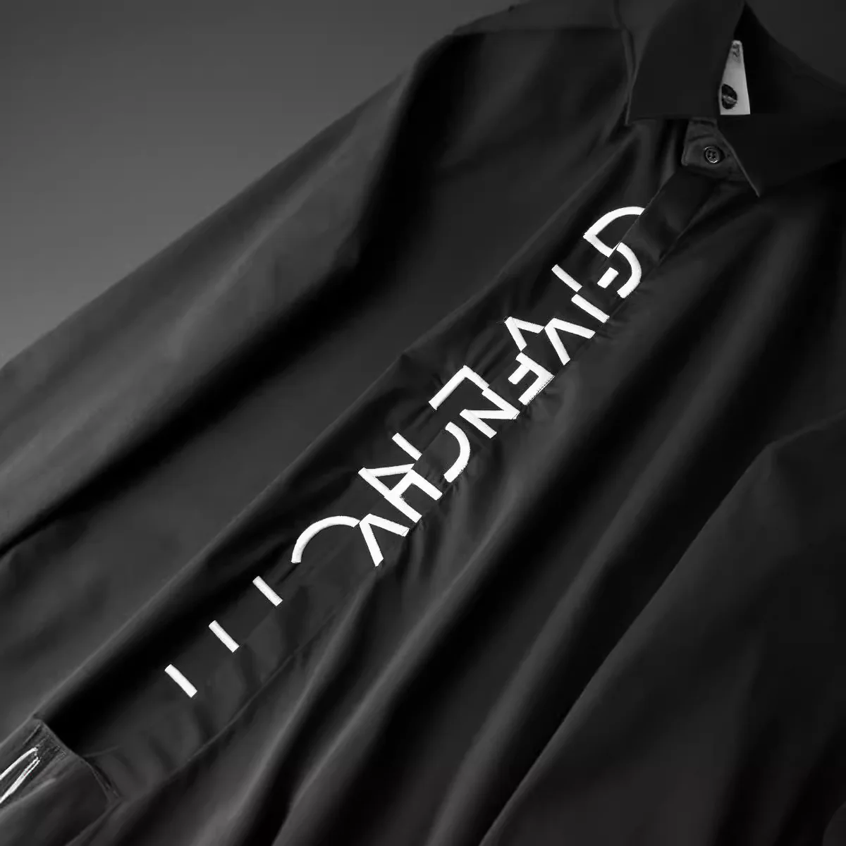 High-end men's long-sleeved shirt with random letters embroidered on the placket - Image 6