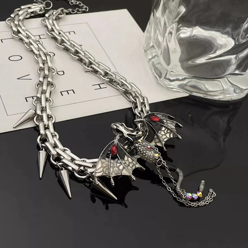 Imprisoned flying dragon necklace - Image 4