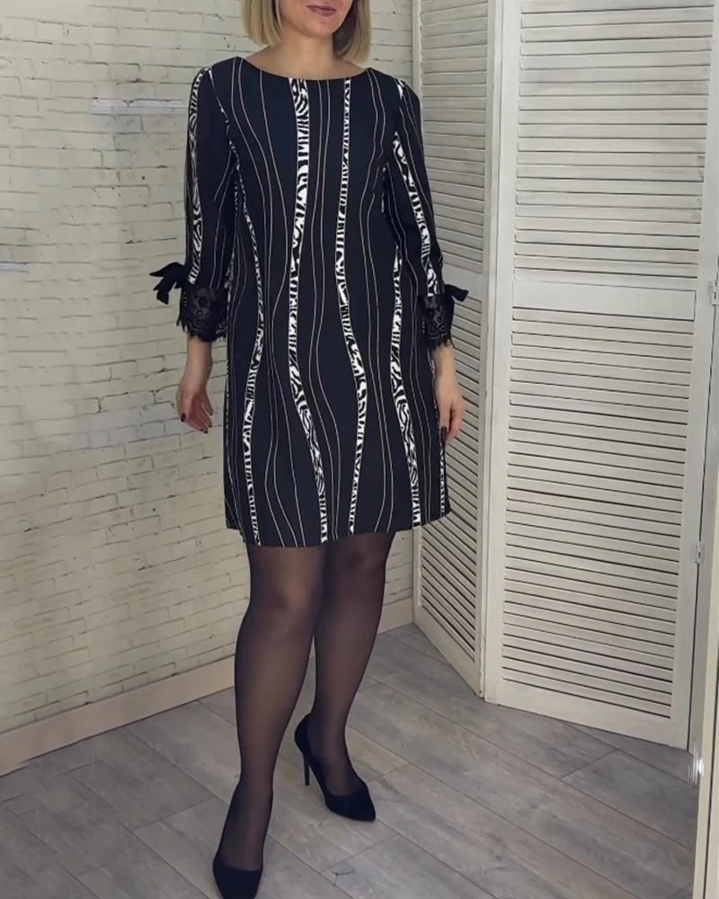 Knee-Length Striped Dress - Image 3