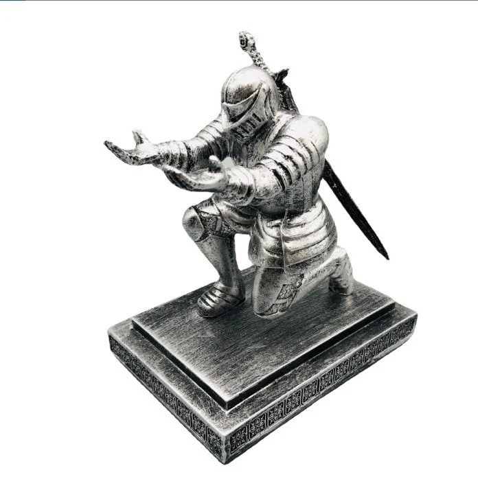 knight pen holder - Image 14