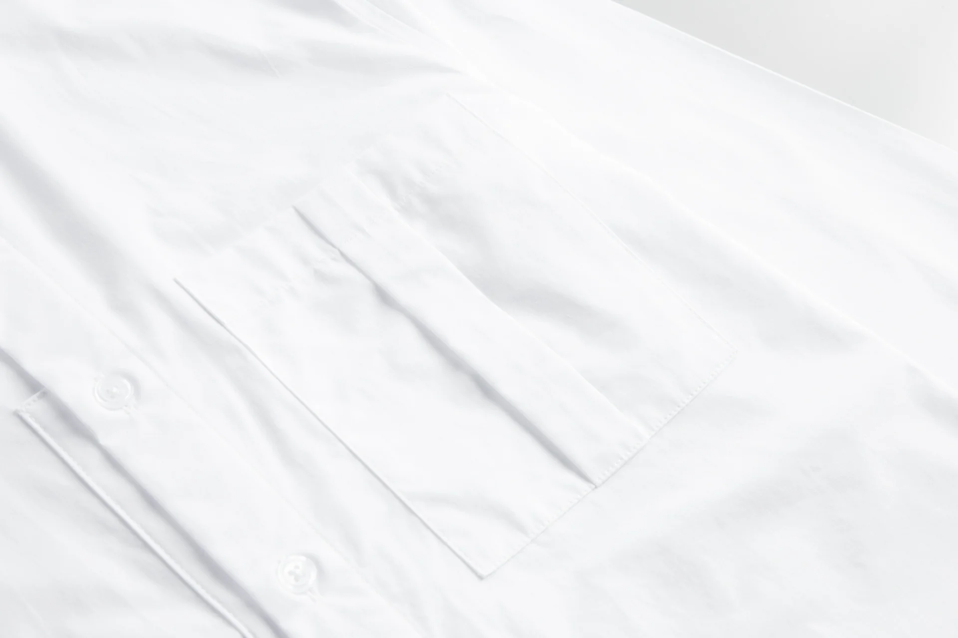 Men's shirt with pocket pleats and ribbon decoration - Image 6