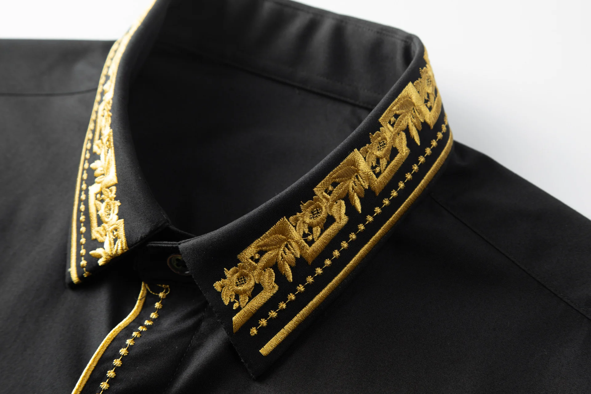 Royal Embroidery Men's Shirt Cotton - Image 5