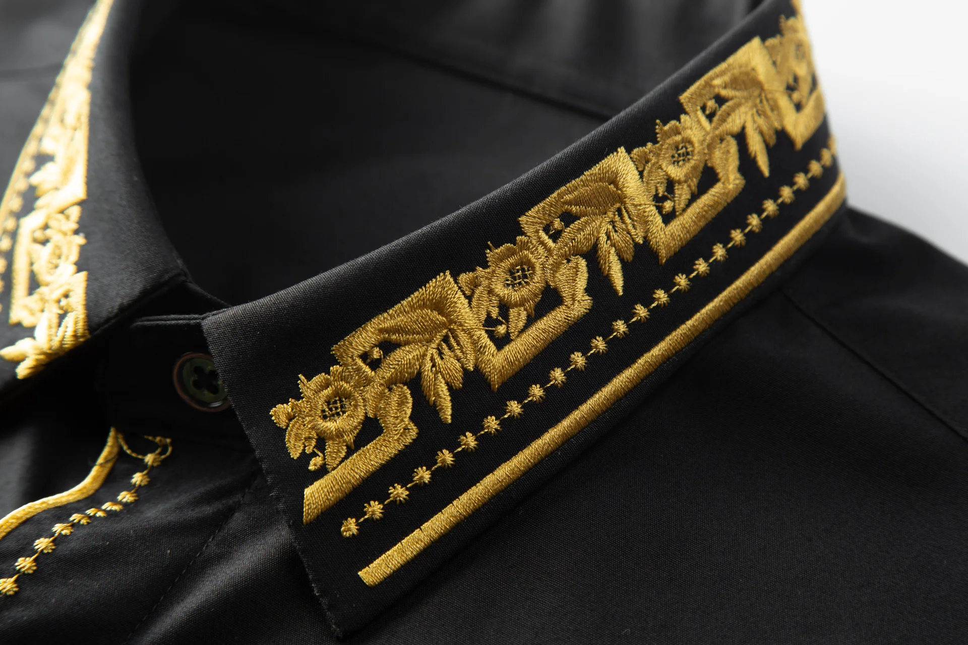 Royal Embroidery Men's Shirt Cotton - Image 6