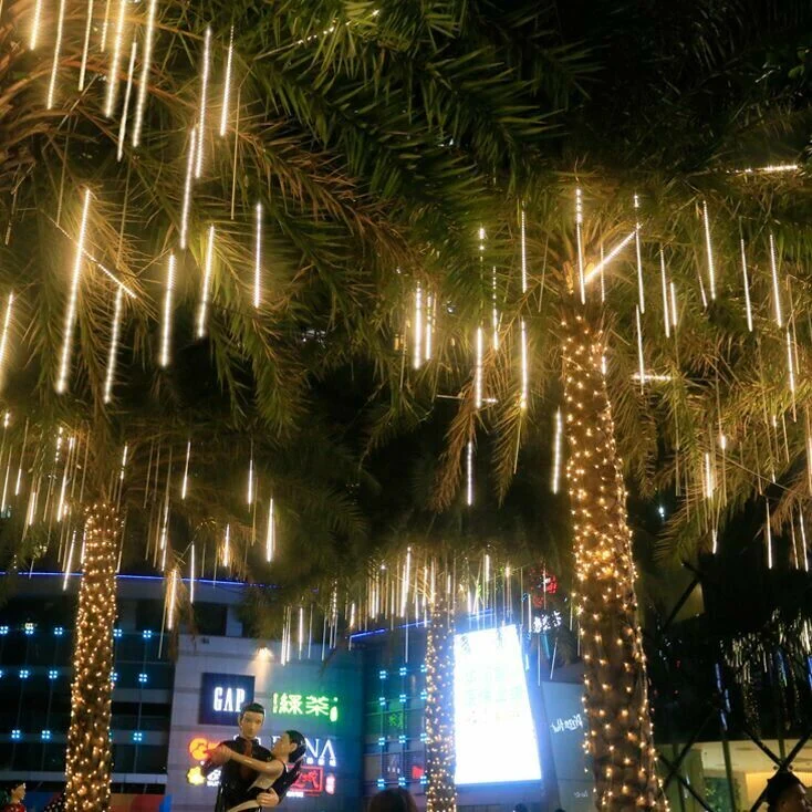 Stunning Snowflake LED Lights - Image 9
