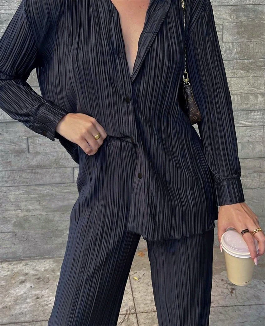 Ladies Elegant Pleated Two-Piece Suit - Image 4
